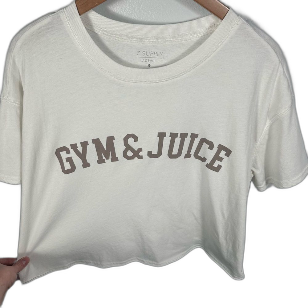 Z Supply Off-White Gym & Juice Vintage Inspired Graphic Cropped Tee Size Small - Picture 5 of 15